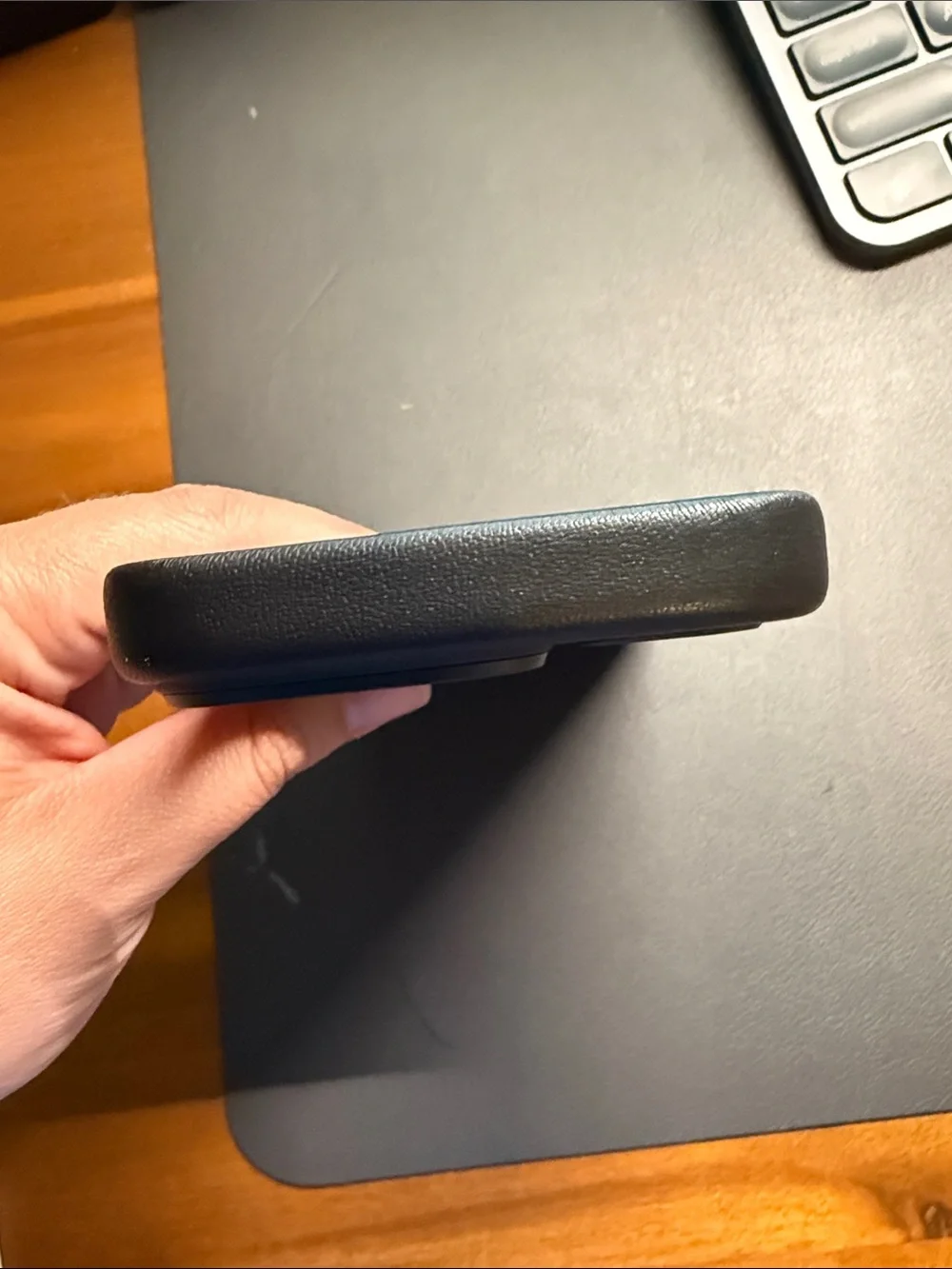Aulumu Black iPhone 16 Pro Case